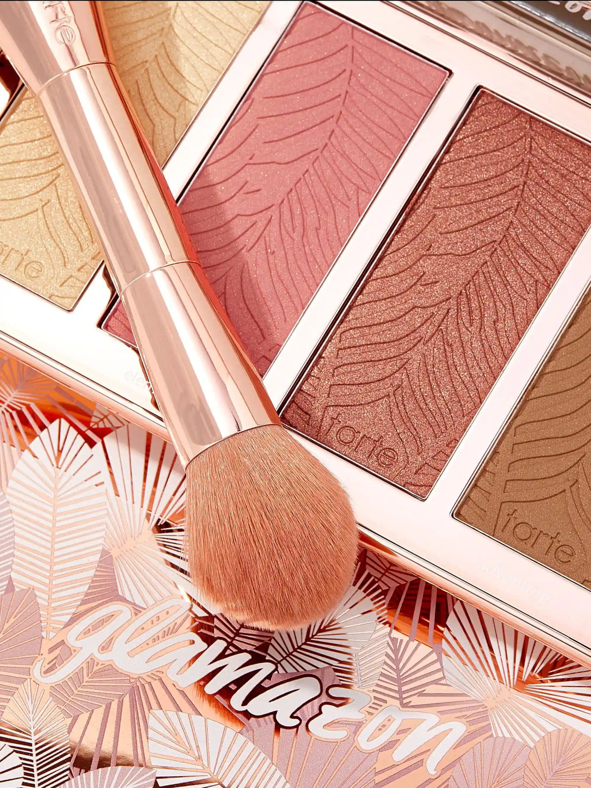 glamazon™ cheek brush