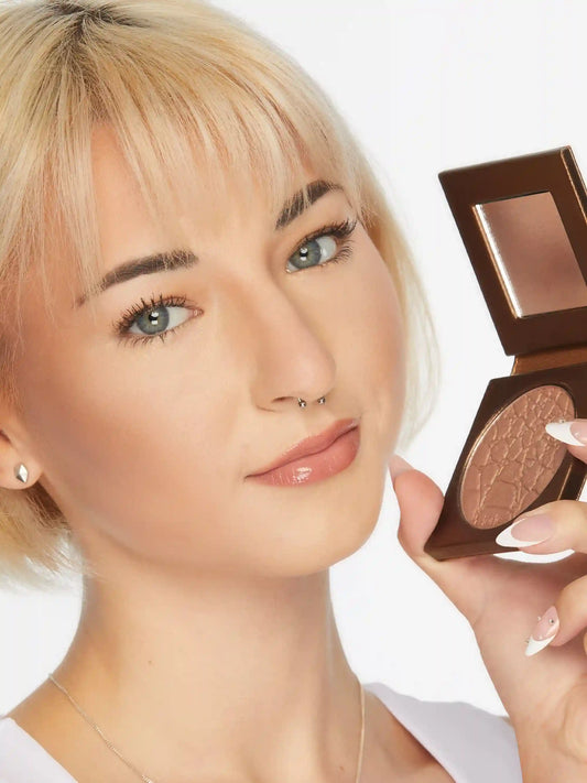 Amazonian clay waterproof bronzer